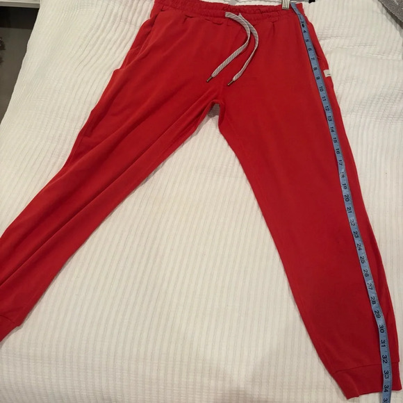 Vuori The Rise The Shine Performance Jogger Red Drawstring Front Pockets Small - Picture 9 of 10